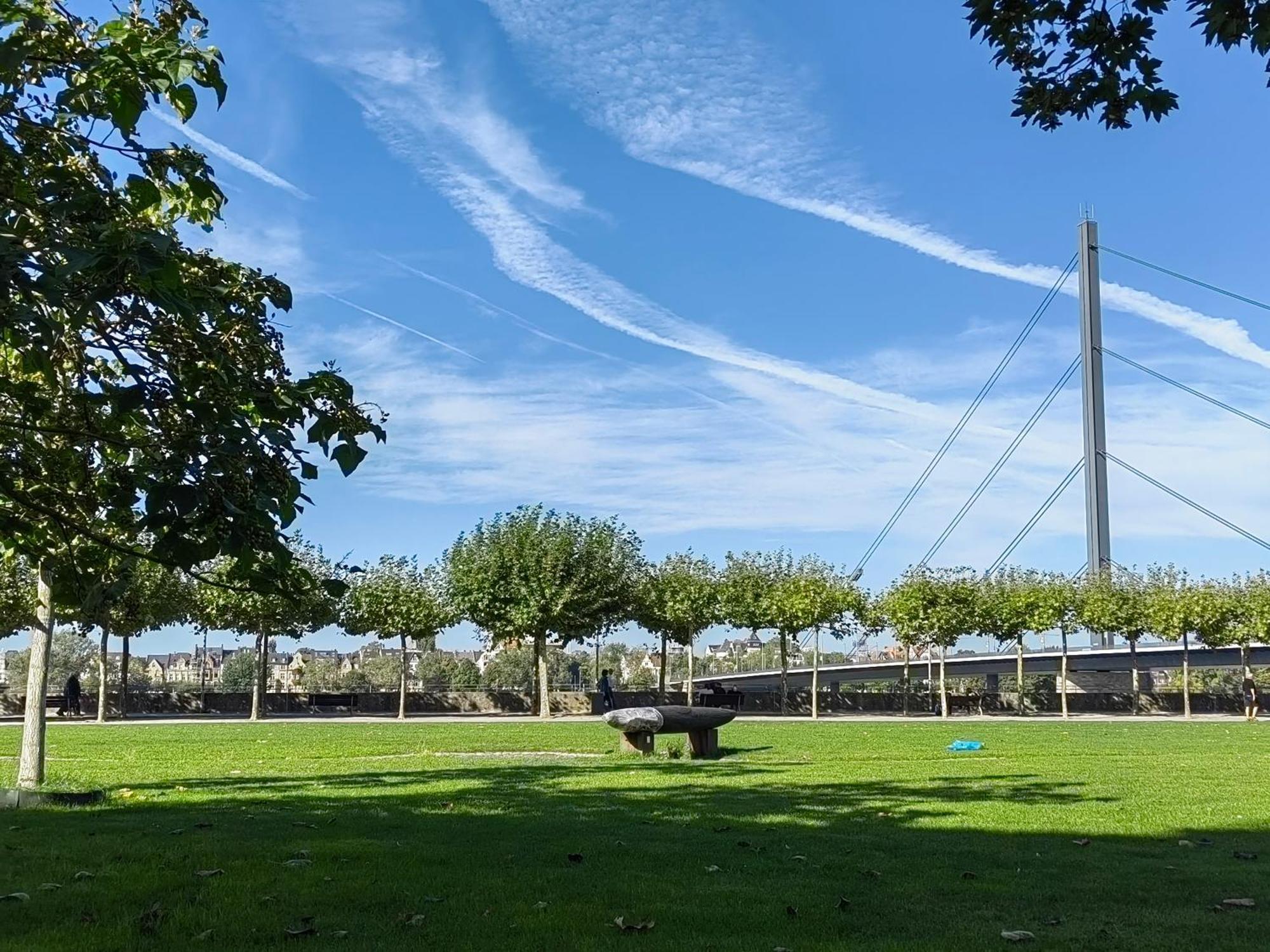 Epic Location Apartment Dusseldorf Exterior photo